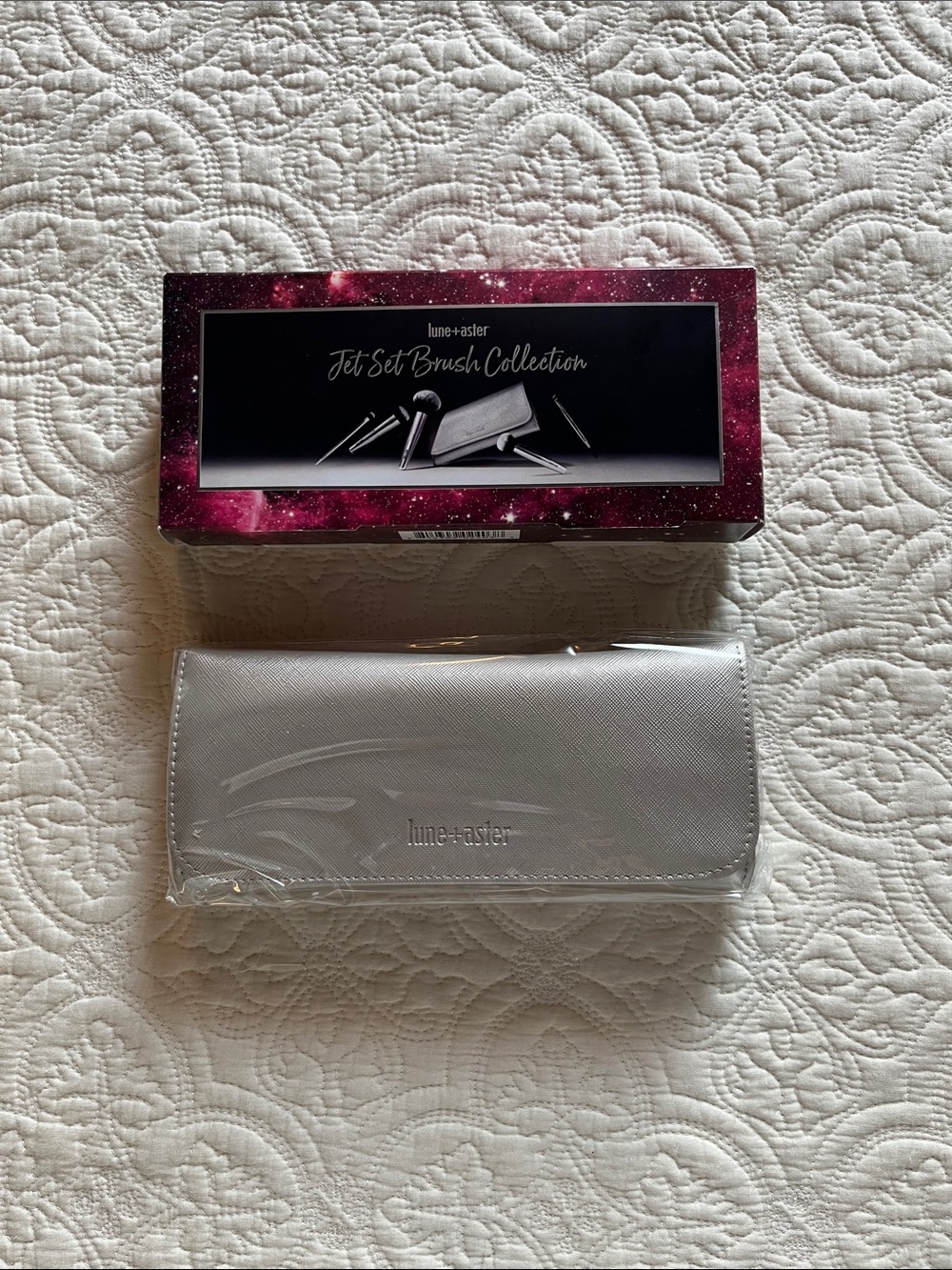 Silver Brush Case - Jet Set Brush Collection
